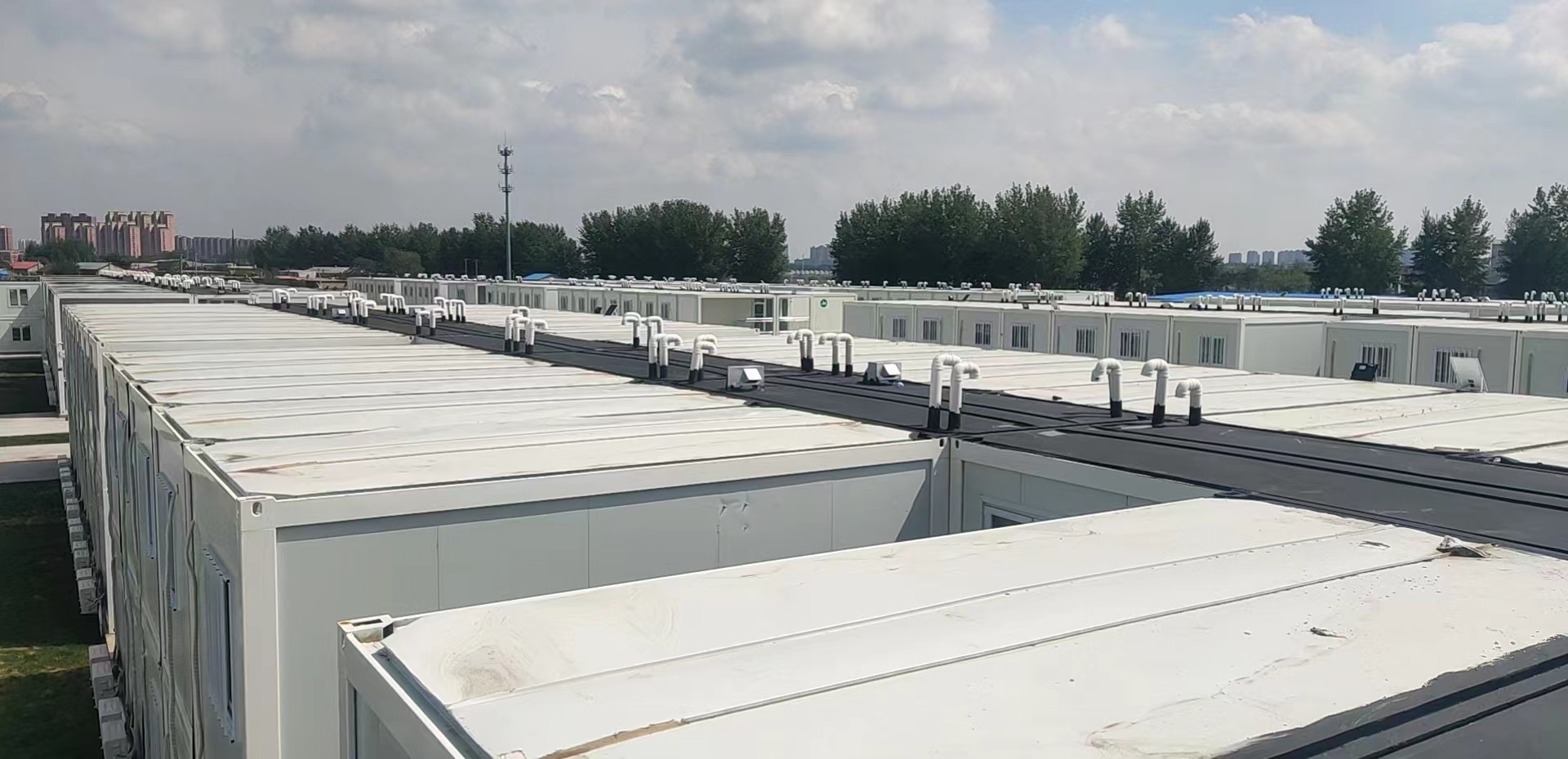 眾志成城，共同抗疫！廣恒防水馳援遼陽(yáng)方艙醫(yī)院項(xiàng)目。